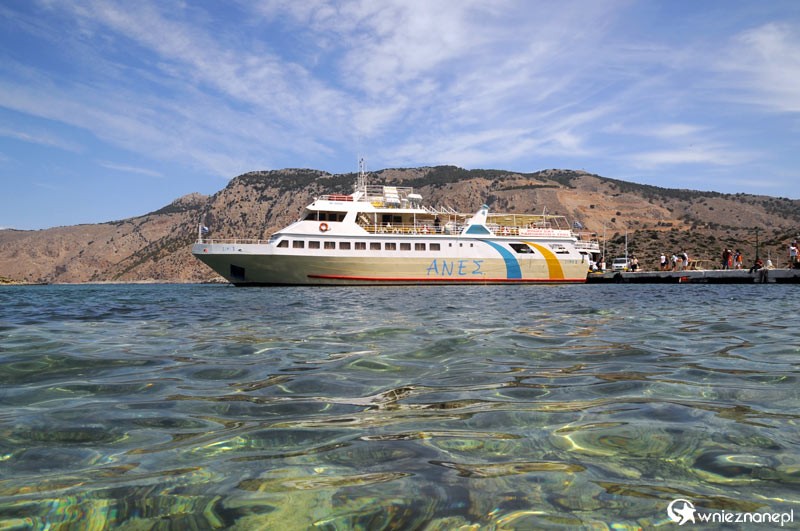 Statek wycieczkowy kursujący z Rodos na wyspę Symi. - foto: wnieznane.pl