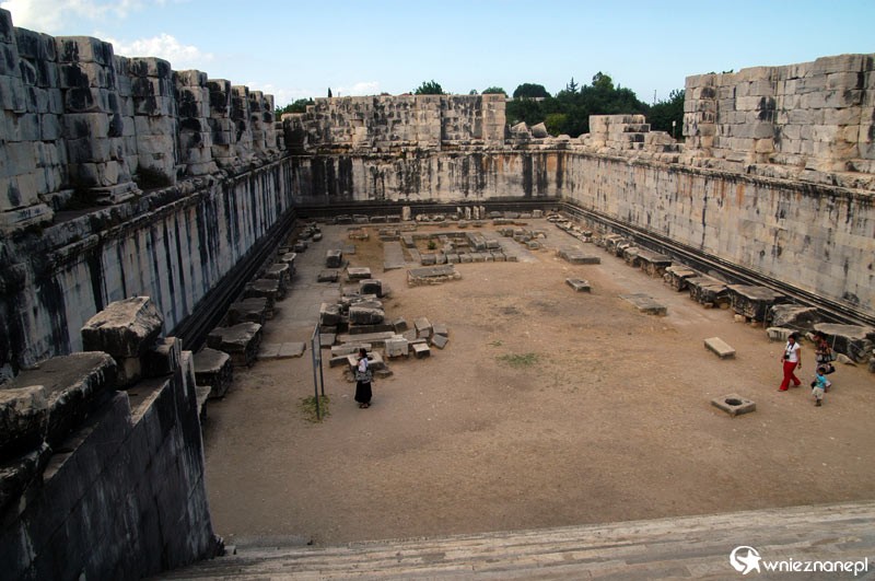 Didima. Teren dawnej świątyni i wyroczni Apollina. - foto: wnieznane.pl Didima. Teren dawnej świątyni i wyroczni Apollina. - foto: wnieznane.pl