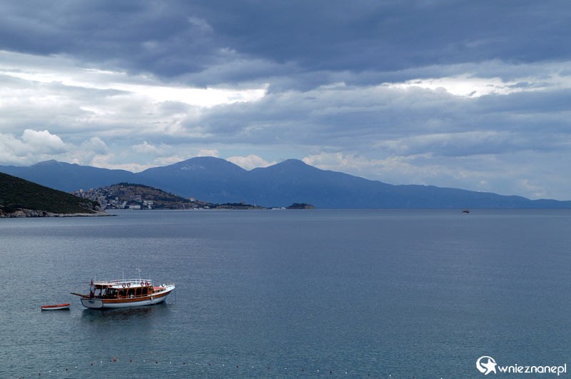 Okolice Kusadasi. Niebieski krajobraz po burzy. - foto: wnieznane.pl