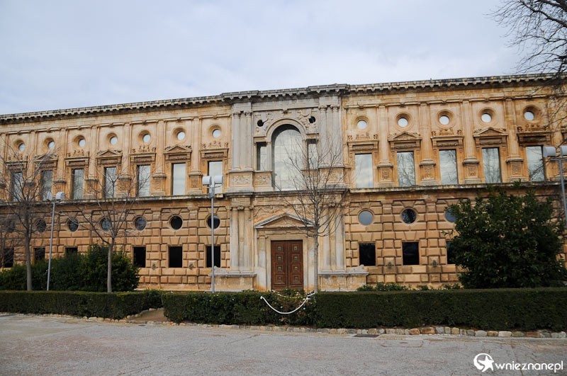 Hiszpania. Teren Alhambry w Granadzie. - foto: wnieznane.pl Hiszpania. Teren Alhambry w Granadzie. - foto: wnieznane.pl