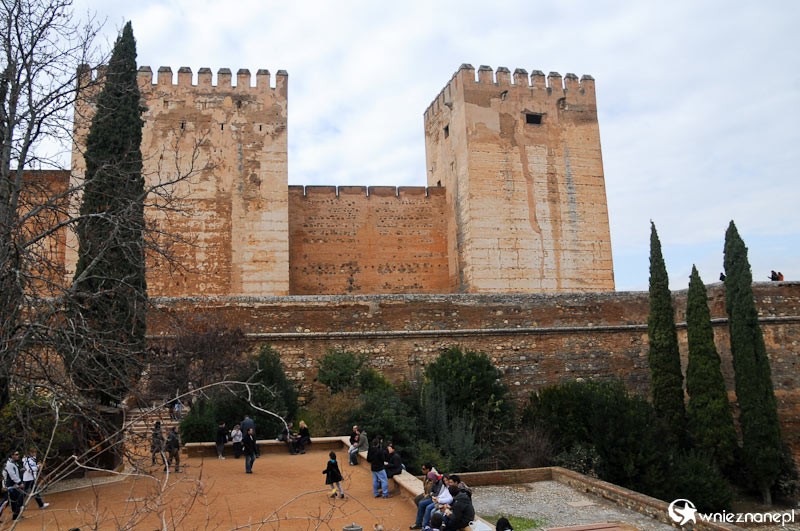 Hiszpania. Pałac Alhambra w Granadzie. - foto: wnieznane.pl Hiszpania. Pałac Alhambra w Granadzie. - foto: wnieznane.pl