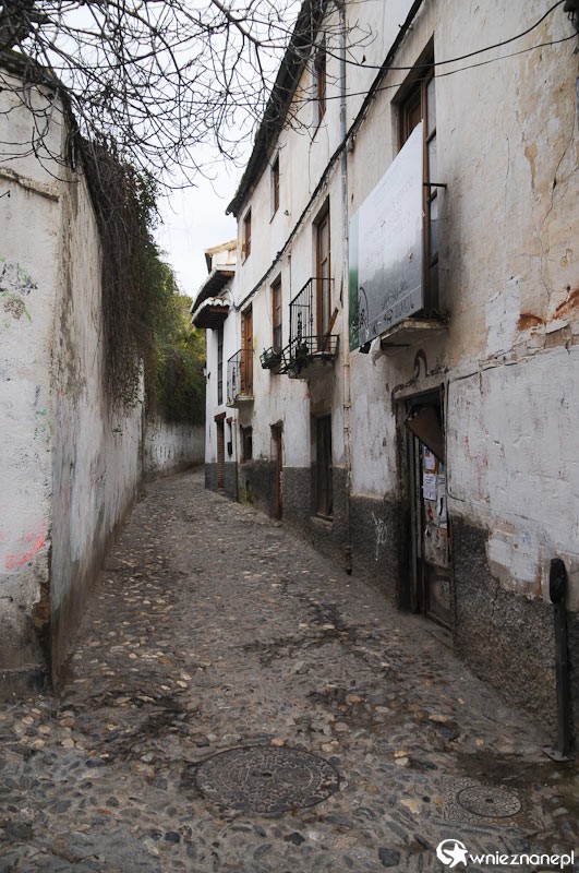 Hiszpania, Granada. Ciemna strona miasta. - foto: wnieznane.pl Hiszpania, Granada. Ciemna strona miasta. - foto: wnieznane.pl