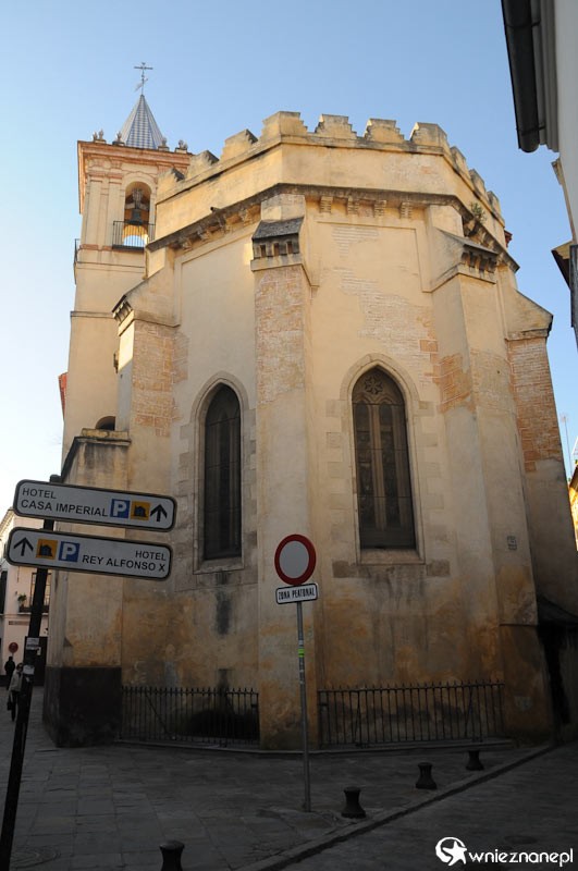 Hiszpania. Jeden z licznych kościołów w Sevilli. - foto: wnieznane.pl Hiszpania. Jeden z licznych kościołów w Sevilli. - foto: wnieznane.pl