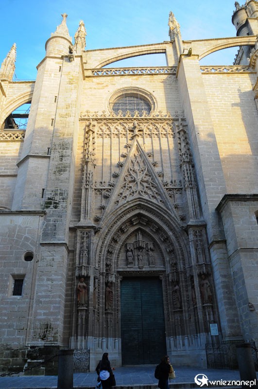 Hiszpania. Imponująca katedra w Sevilli. - foto: wnieznane.pl