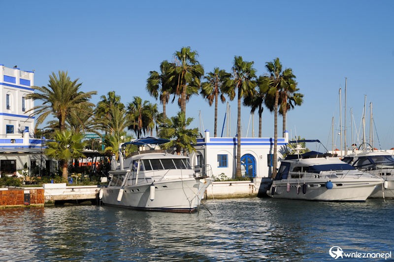 Costa del Sol. Malownicza marina w Esteponie.  - foto: wnieznane.pl