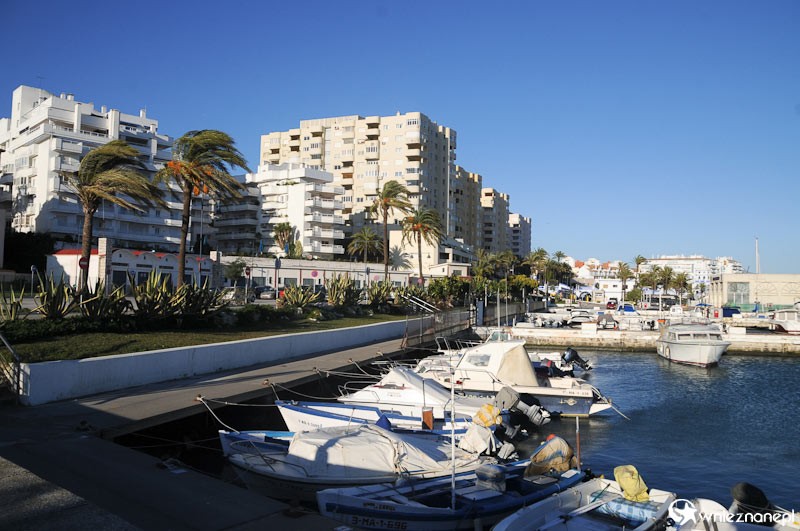 Costa del Sol. Malownicza marina w Esteponie.  - foto: wnieznane.pl