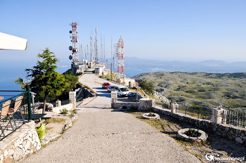 Grecka wyspa Korfu. Na szczycie Pantokratora, najwyższej góry na wyspie.  - foto: wnieznane.pl