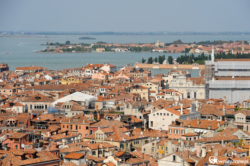 Wenecja. Fantastyczna panorama miasta widziana z Campanile di San Marco. - foto: wnieznane.pl
