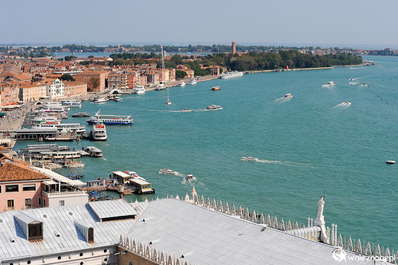 Wenecja. Fantastyczna panorama miasta i Laguny Weneckiej widziana z Campanile di San Marco.  - foto: wnieznane.pl
