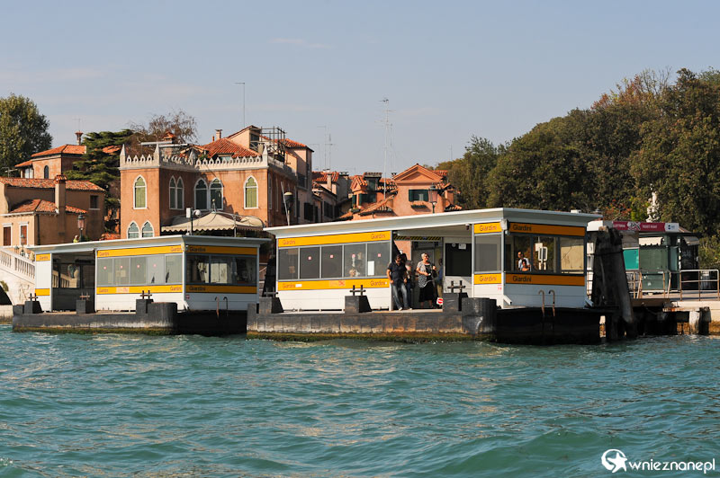 Wenecja. Przystanki tramwaju wodnego. - foto: wnieznane.pl