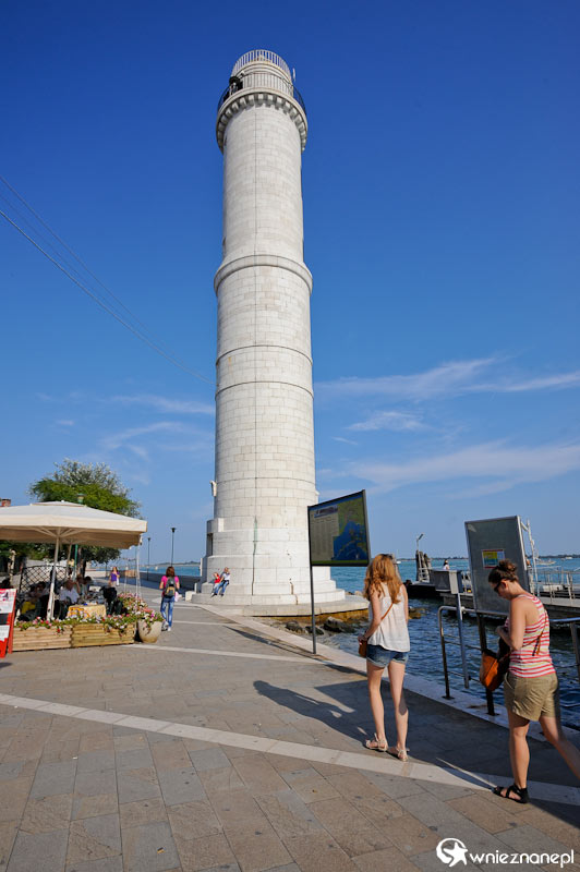 Wenecja. Latarnia morska na wyspie Murano. - foto: wnieznane.pl