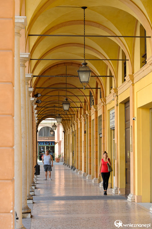 Arkady w Modenie. - foto: wnieznane.pl