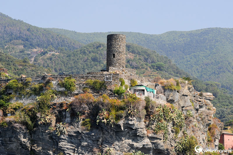 Cinque Terre. Skaliste wybrzeże Morza Śródziemnego.   - foto: wnieznane.pl