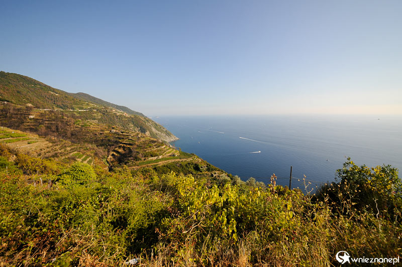 Wybrzeże Morza Śródziemnego niedaleko Riomaggiore. - foto: wnieznane.pl