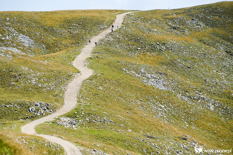 Górski szlak nad Jeziorem Garda (Lago di Garda). - foto: wnieznane.pl