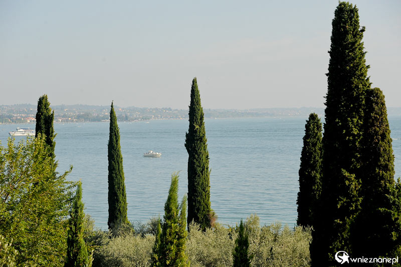 Nad Jeziorem Garda (Lago di Garda).   - foto: wnieznane.pl