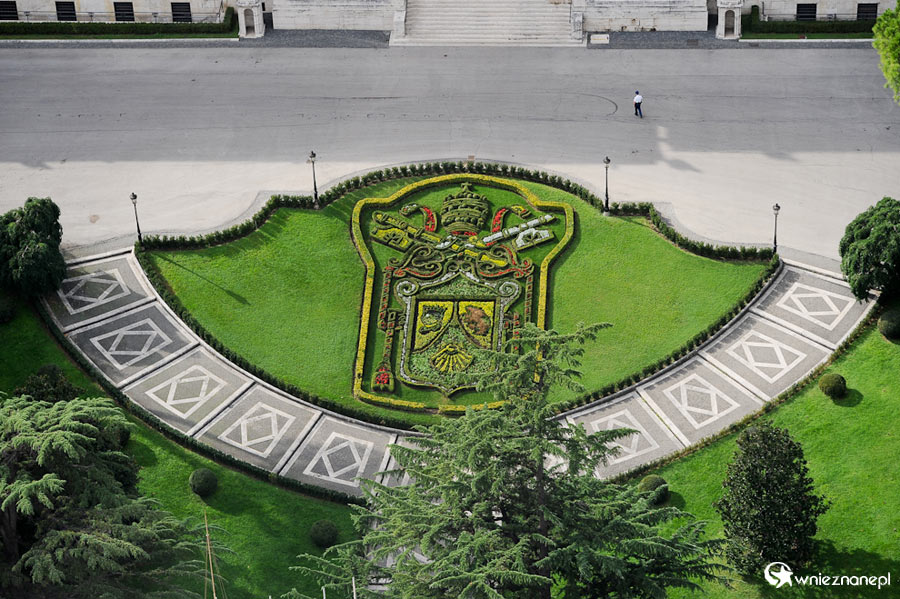 Watykan. Fragment ogrodów watykańskich. - foto: wnieznane.pl