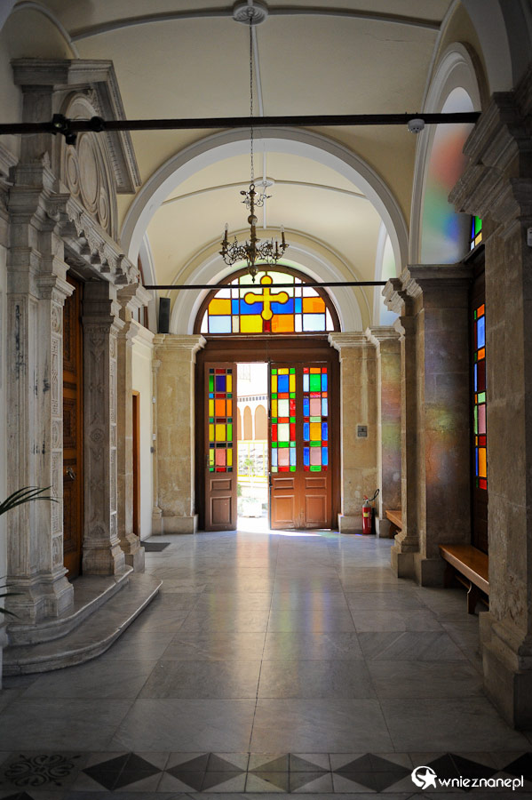 Wyspa Kreta. Katedra w Heraklionie. - foto: wnieznane.pl