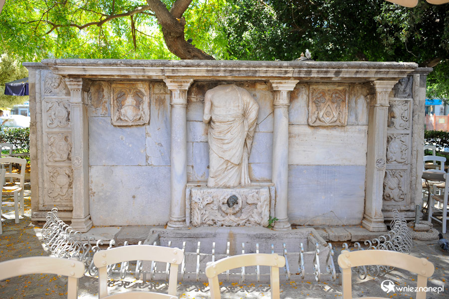 Wyspa Kreta. Fontanna Bembo w Heraklionie. - foto: wnieznane.pl