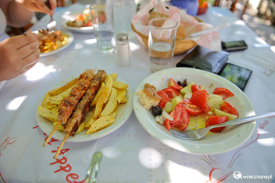 Wyspa Kreta. Niedzielny obiad w Margarites. - foto: wnieznane.pl