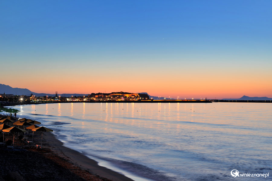 Wyspa Kreta. Rethymnon w zapadającym zmroku. - foto: wnieznane.pl Wyspa Kreta. Rethymnon w zapadającym zmroku. - foto: wnieznane.pl