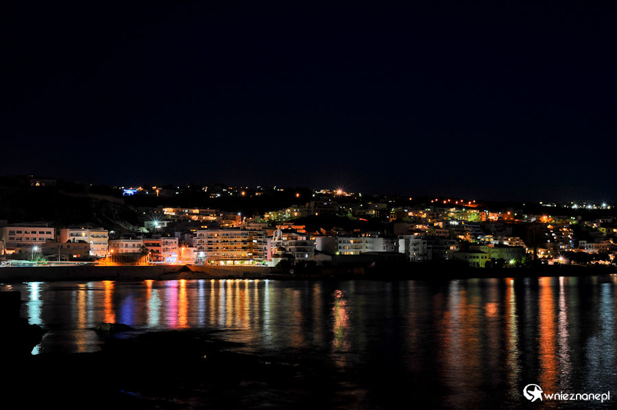 Wyspa Kreta. Rethymnon nocą. - foto: wnieznane.pl