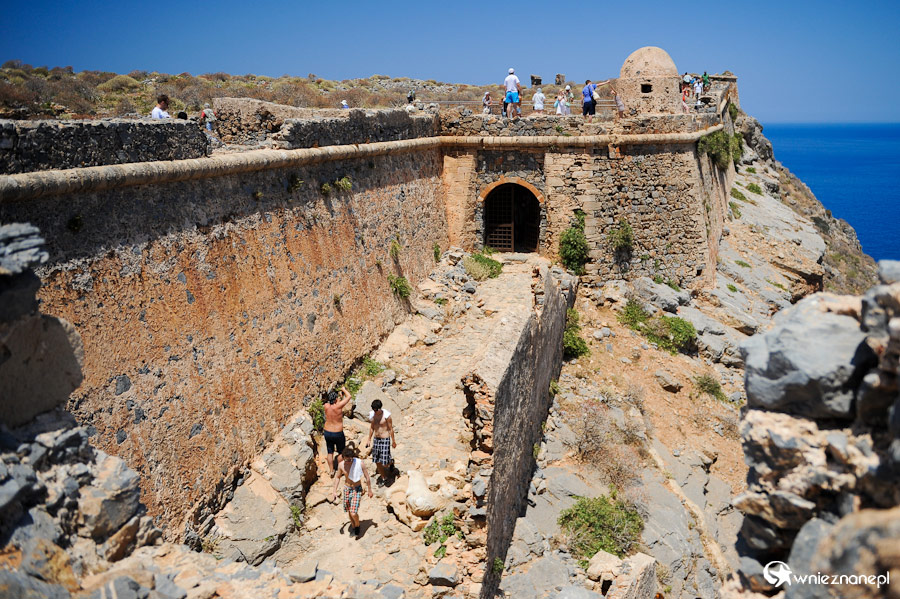 Wyspa Kreta. Twierdza na Gramvousie. - foto: wnieznane.pl Wyspa Kreta. Twierdza na Gramvousie. - foto: wnieznane.pl