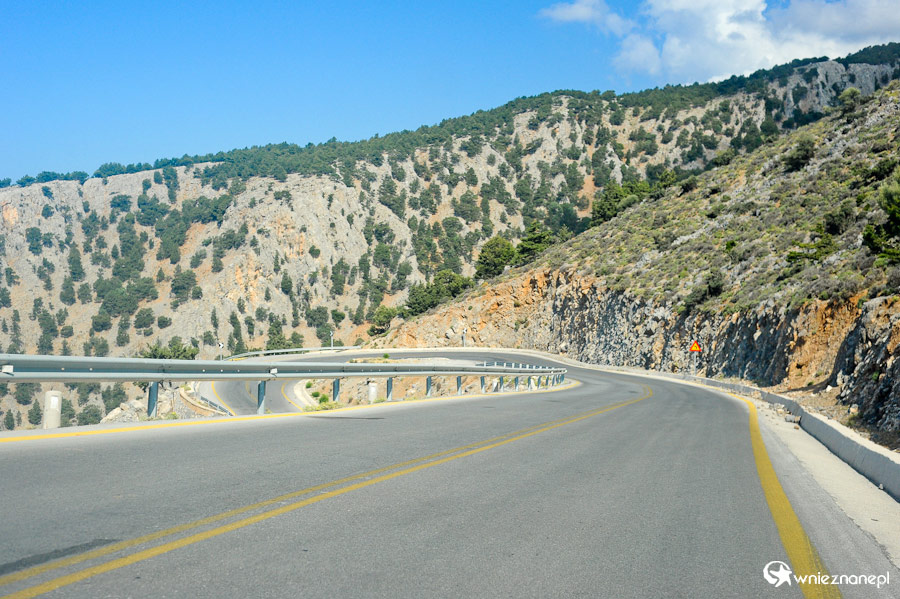 Wyspa Kreta. Kręta droga do Chora Sfakion. - foto: wnieznane.pl Wyspa Kreta. Kręta droga do Chora Sfakion. - foto: wnieznane.pl
