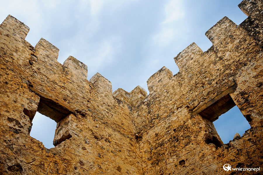 Wyspa Kreta. Ruiny twierdzy Frangokastello. - foto: wnieznane.pl Wyspa Kreta. Ruiny twierdzy Frangokastello. - foto: wnieznane.pl
