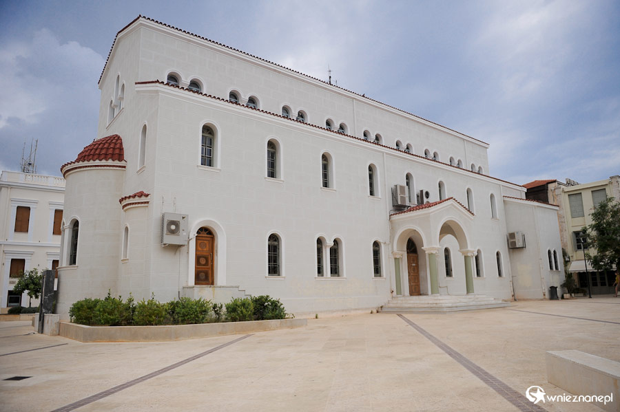 Wyspa Kreta. Skromna katedra w Rethymnonie. - foto: wnieznane.pl