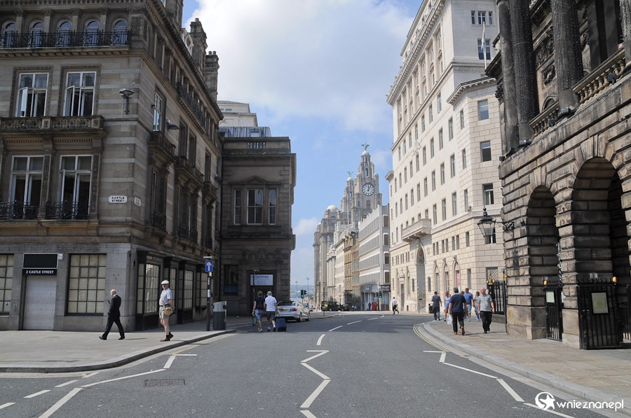 Liverpool. W centrum miasta. - foto: wnieznane.pl