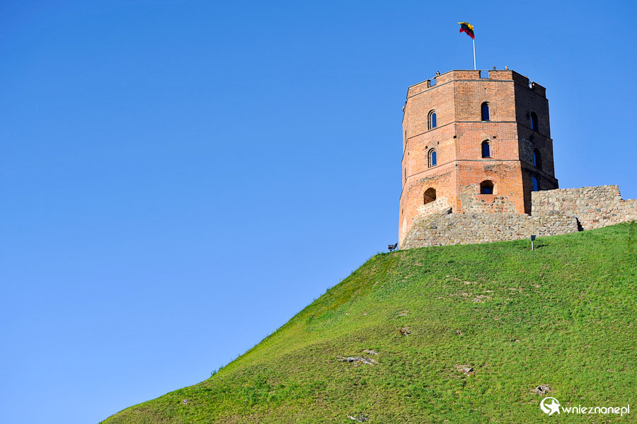 Wilno. Położona na wzgórzu Baszta Giedymina.  - foto: wnieznane.pl