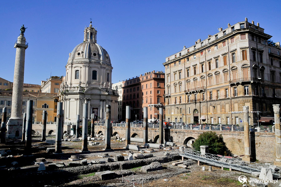 Rzym. Fora cesarskie.  - foto: wnieznane.pl