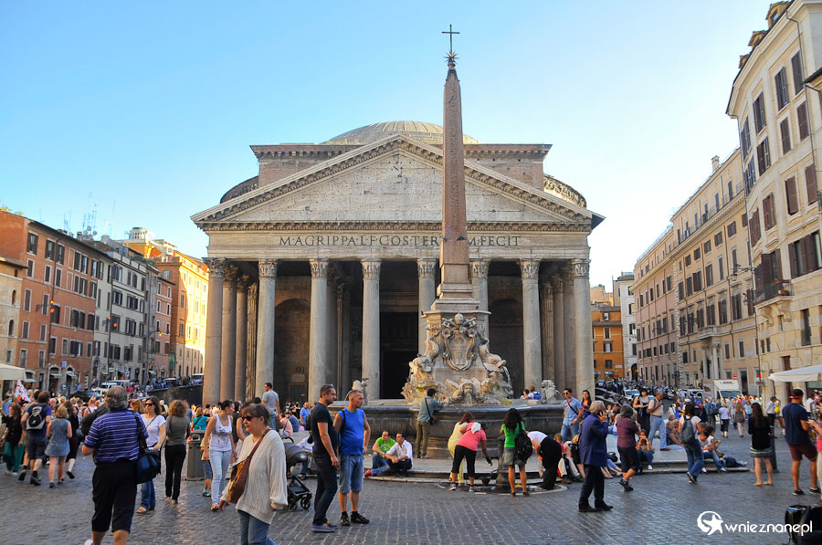 Rzym. Panteon i Piazza della Rotonda. - foto: wnieznane.pl