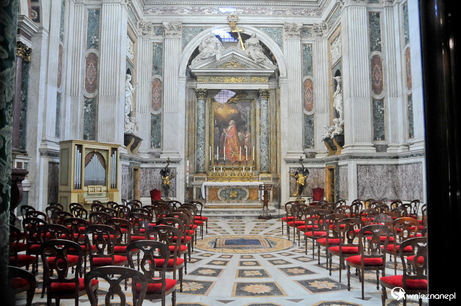 Rzym. Wnętrze Bazyliki św. Jana na Lateranie. - foto: wnieznane.pl