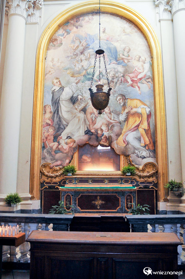 Rzym. Wnętrze Bazyliki św. Jana na Lateranie. - foto: wnieznane.pl