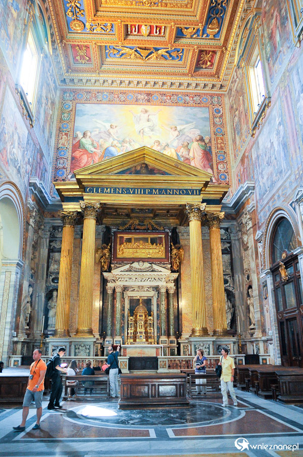 Rzym. Wspaniałe wnętrza Bazyliki św. Jana na Lateranie. - foto: wnieznane.pl