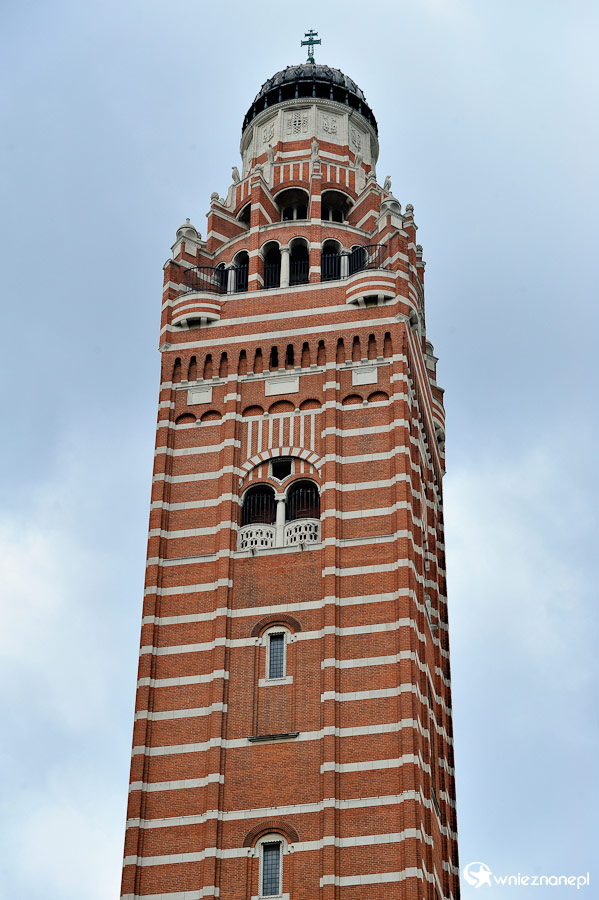 Londyn. Wieża Katedry Westminsterskiej. - foto: wnieznane.pl Londyn. Wieża Katedry Westminsterskiej. - foto: wnieznane.pl