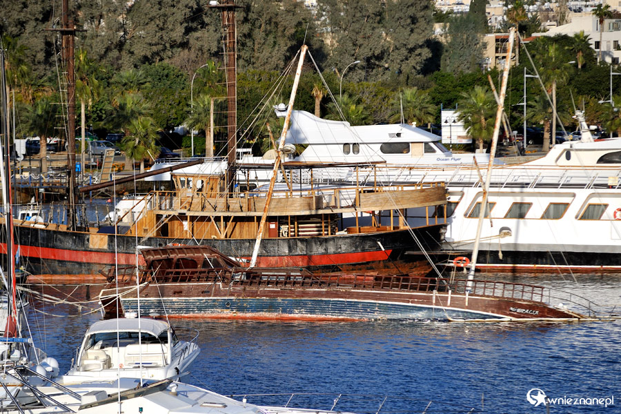 Cypr zimą. Port w Pafos. - foto: wnieznane.pl