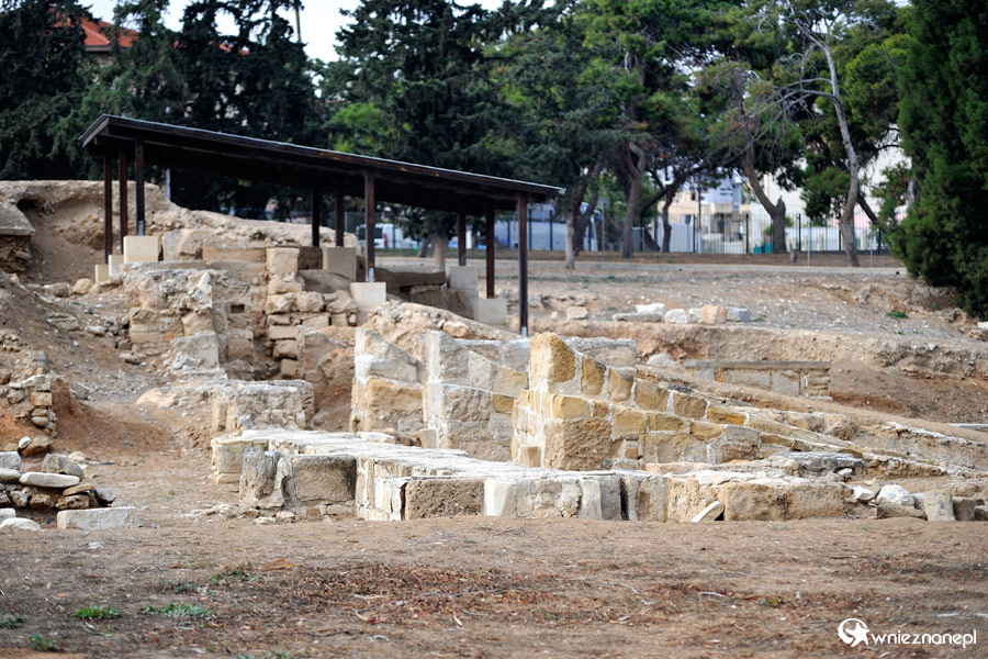 Cypr zimą. Stanowisko archeologiczne w Larnace. - foto: wnieznane.pl