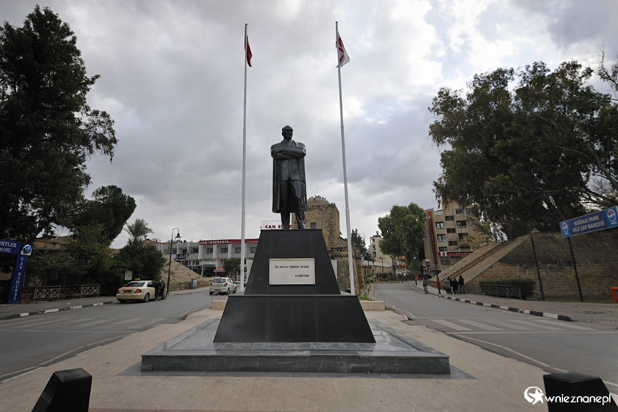 Cypr zimą. W centrum Nikozji. - foto: wnieznane.pl