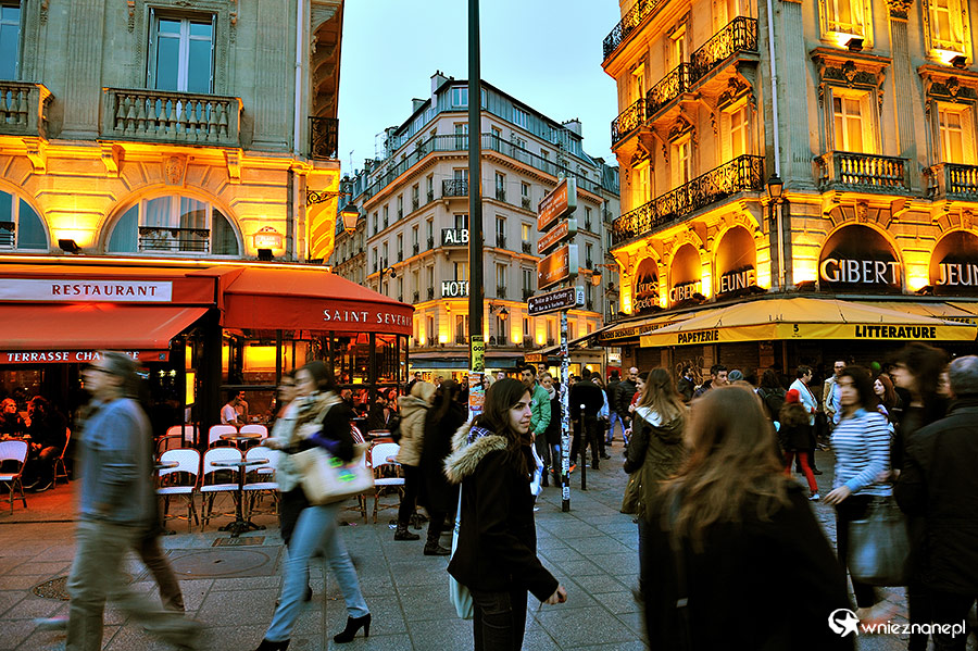 Paryż. Okolice Katedry Notre-Dame. - foto: wnieznane.pl