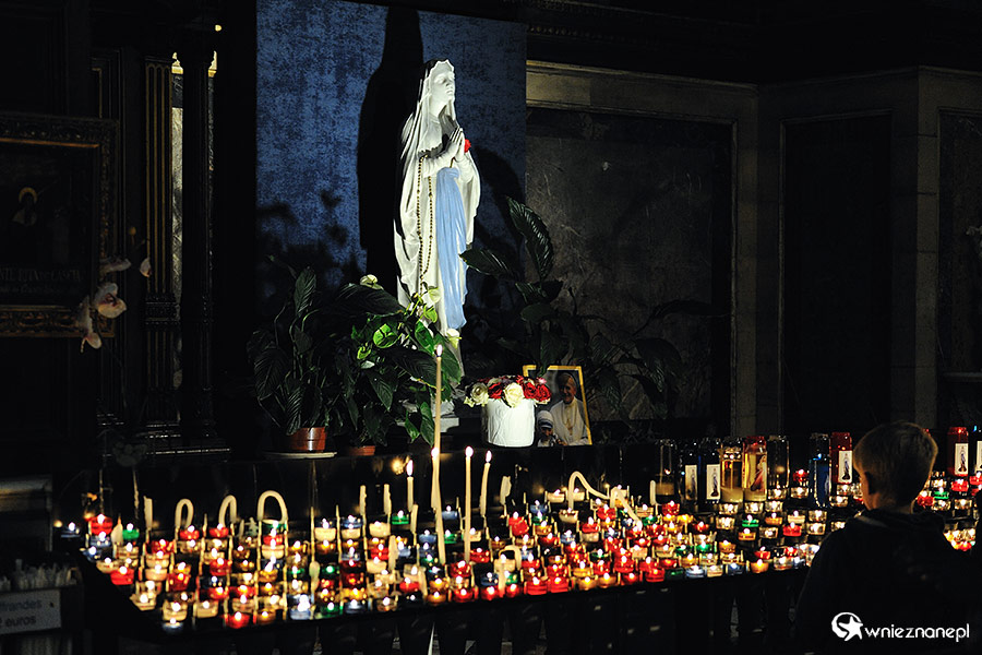 Paryż. Wnętrze kościoła La Madeleine. - foto: wnieznane.pl