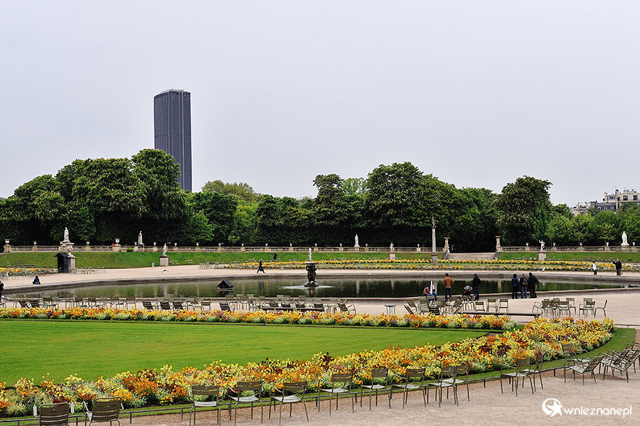 Paryż. Eleganckie Ogrody Luksemburskie. - foto: wnieznane.pl Paryż. Eleganckie Ogrody Luksemburskie. - foto: wnieznane.pl