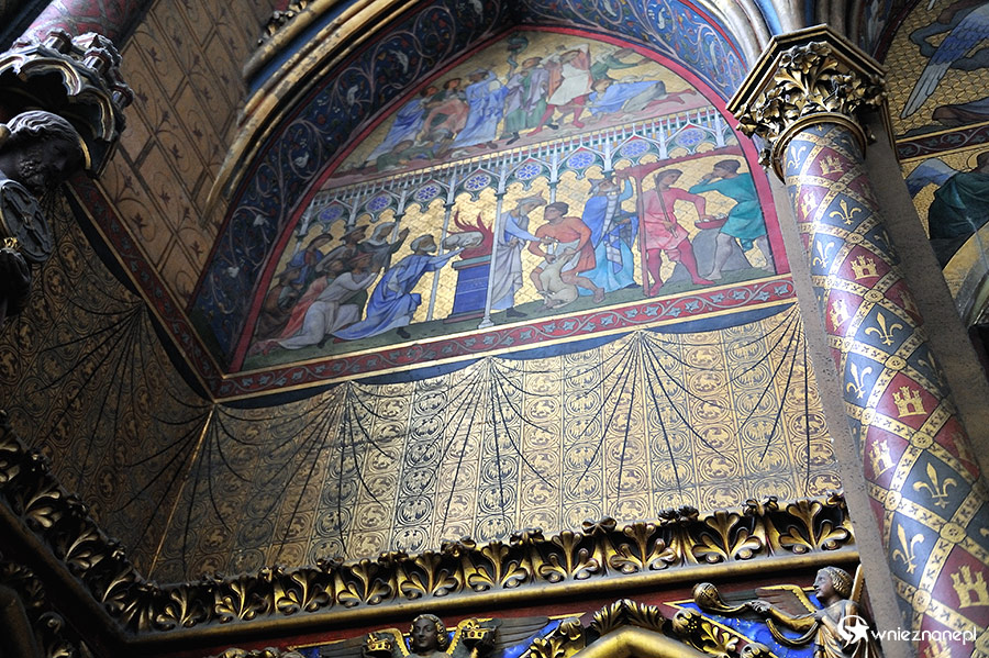 Paryż. Freski w Sainte Chapelle. - foto: wnieznane.pl Paryż. Freski w Sainte Chapelle. - foto: wnieznane.pl