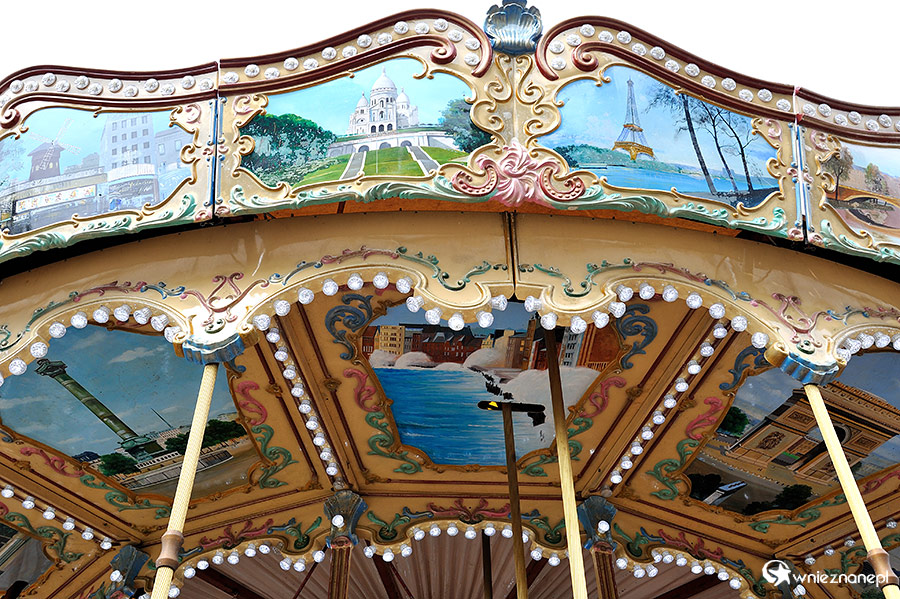 Paryż. Pięknie zdobiona karuzela dla dzieci. - foto: wnieznane.pl Paryż. Pięknie zdobiona karuzela dla dzieci. - foto: wnieznane.pl