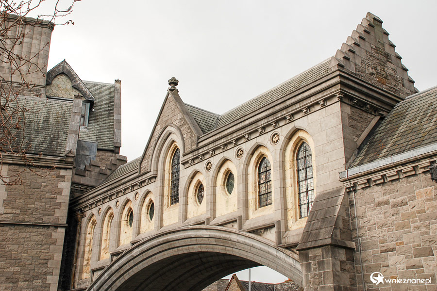 Dublin. Przejście do Dublinii. - foto: wnieznane.pl