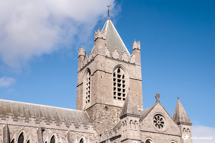 Dublin. Wieża Kościoła Chrystusowego. - foto: wnieznane.pl