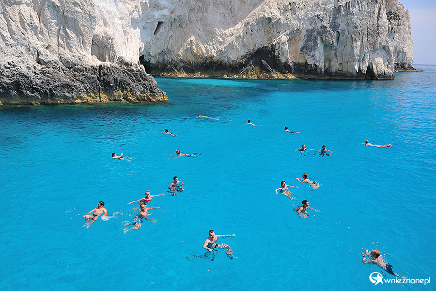Zakynthos, Keri. Czas na postój i kąpiel w krystalicznej wodzie. - foto: wnieznane.pl