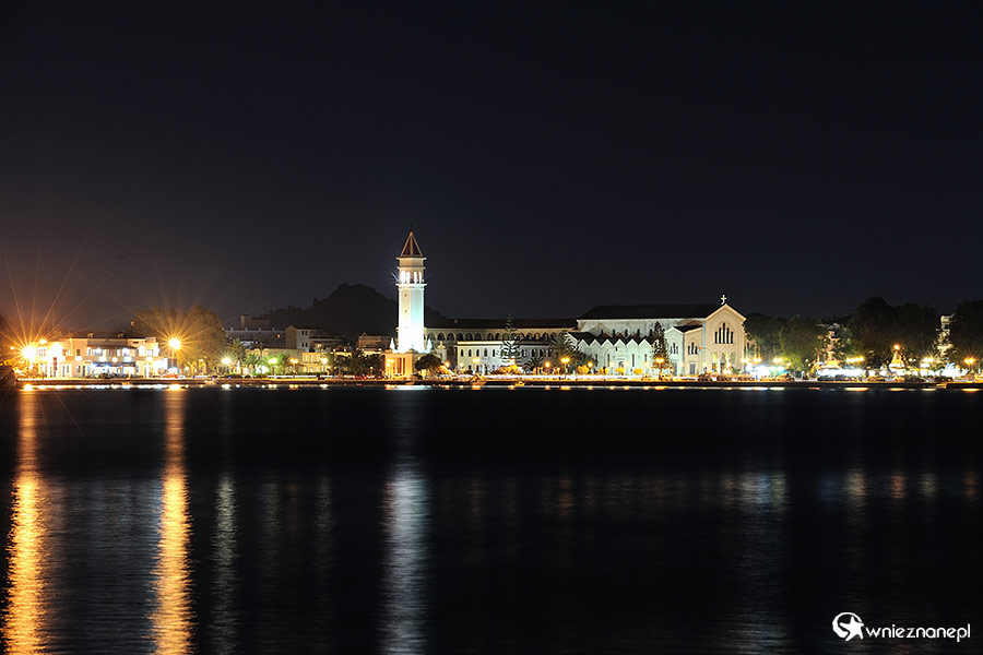 Zakynthos. Stolica wyspy Zante wieczorową porą. - foto: wnieznane.pl